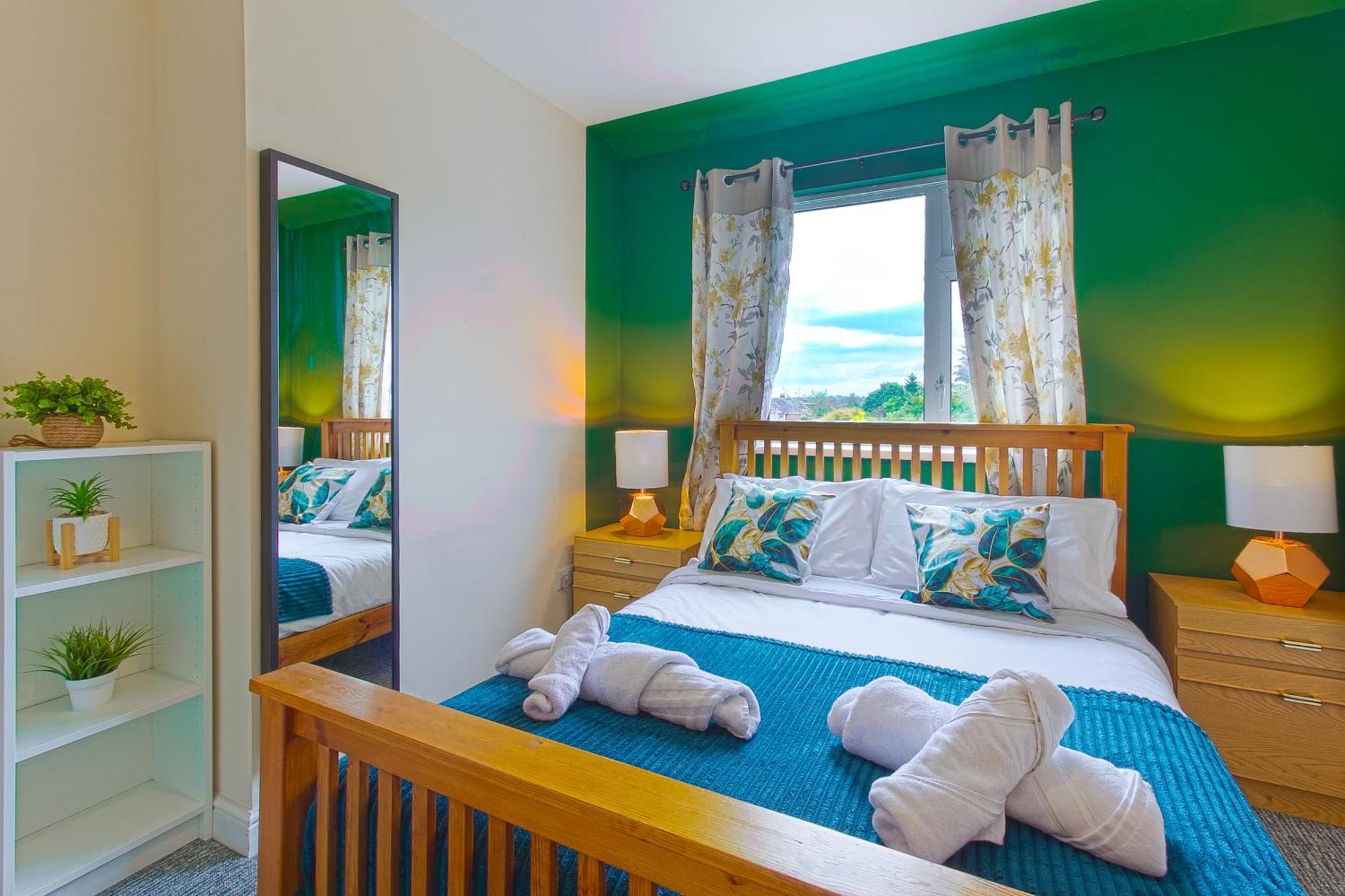 Bathway House - Free Secured Parking And Wifi Apartment Ковънтри Екстериор снимка